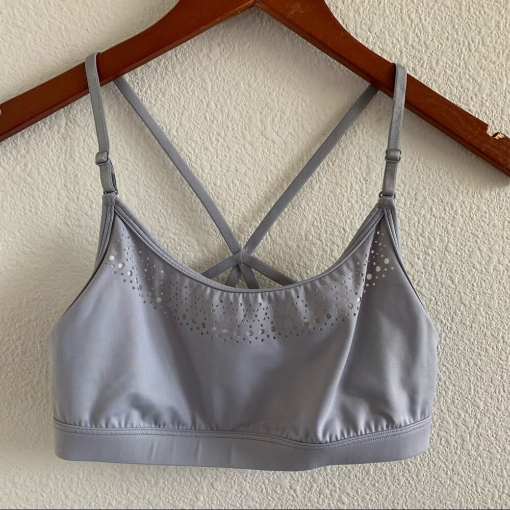 Victoria's Secret Victoria Sport Laser Cut Mesh Strappy Sports Bra Small